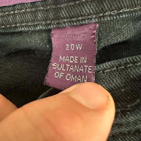 Gloria Vanderbilt Women's Plus Size 20W Short Jeans Black Denim - Picture 4 of 7